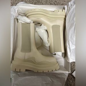 Bottega Veneta Flat Triple Sole Leather Boots Size 38.5 Women